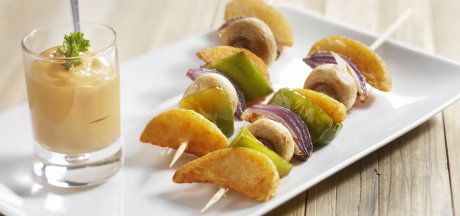 Šiškebabs no PATI PARTS kartupeļu daiviņām ar piparmētru mērci